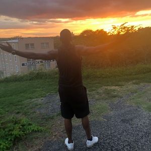 Meet your Posher, Adrian